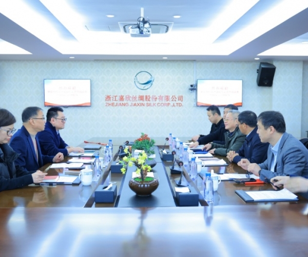 中国纺织品进出口商会曹甲昌会长一行来访调研 深刻调研表贸走势，携手探寻前行新径